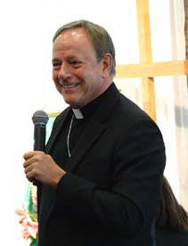 2015-08-05-archbishop-miller-walkaround-img-lge