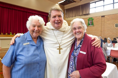 20150421-consecrated-archbishop-img-xlge