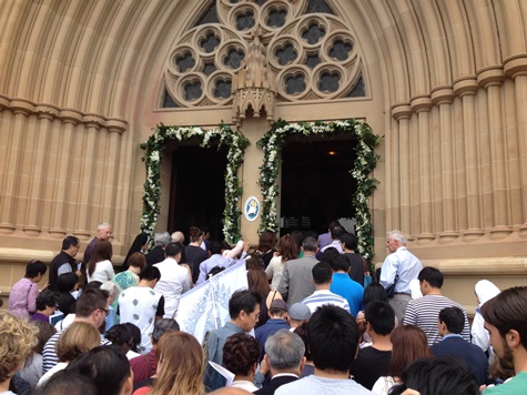 20151215-doorofmercy3-img-lge